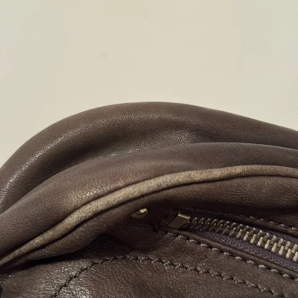 Marc by Marc Jacobs - Petal to the Metal Natasha Bird Leather Crossbody Bag - Picture 10 of 12